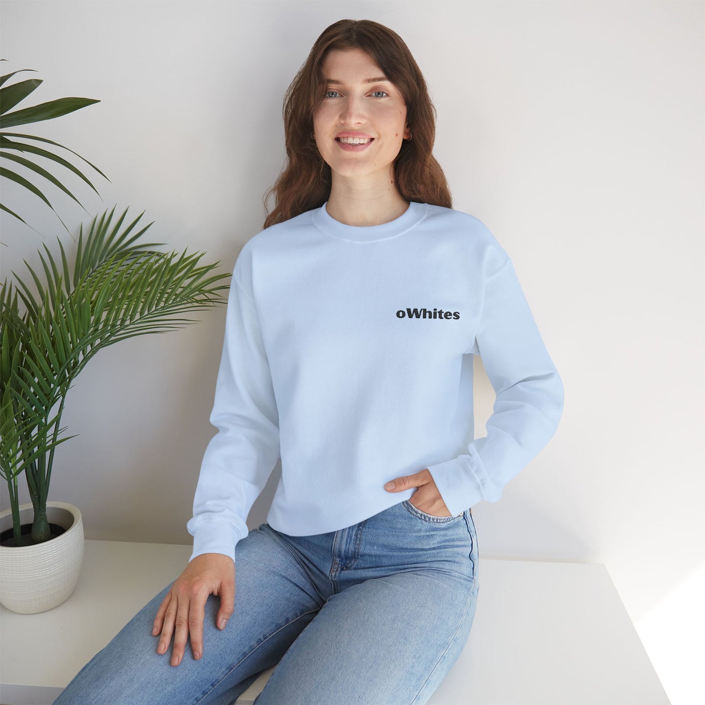 oWhites Embroidery Heavy Blend™ Crewneck Sweatshirt